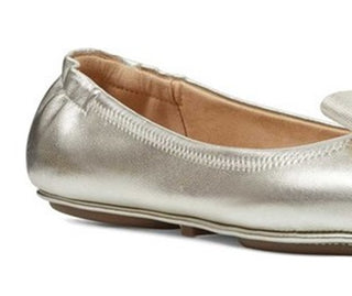 Bandolino Women's Faudoa Bow Flat Gold Size 5 M