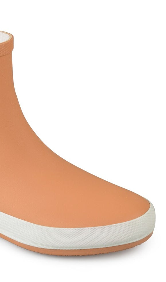 Journee Collection Women's Siffy Rainboot Brown Size 8.5 M