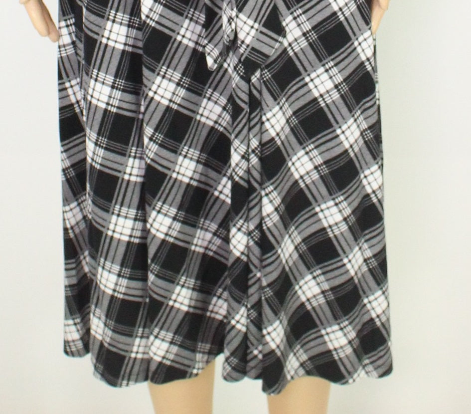 Charter Club Women's Shift Dress Plus Plaid V-Neck Tie-Waist  Black Size 2X