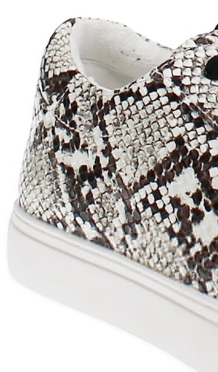 Kenneth Cole Women's Kam Lace up Sneakers White Size 9 M