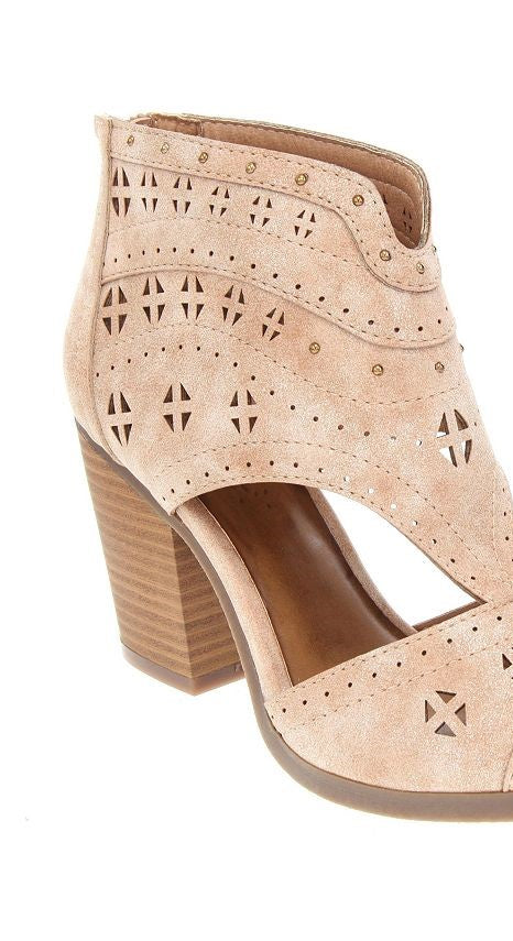 Sugar Women's Studded Cushioned Perforated Viveca Almond Toe Block Heel Zip up Booties Beige Size 8 M