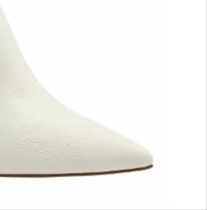 XOXO Women's Casual Taniah Boot White Size 6.5