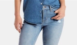 Levi's Women's Bermuda Shorts Blue Size 31