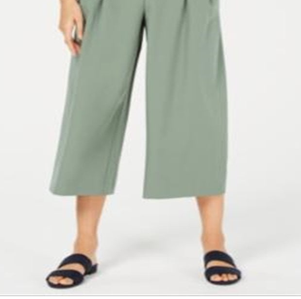 Maison Jules Women's Pleated Cropped Pants Green Size 12