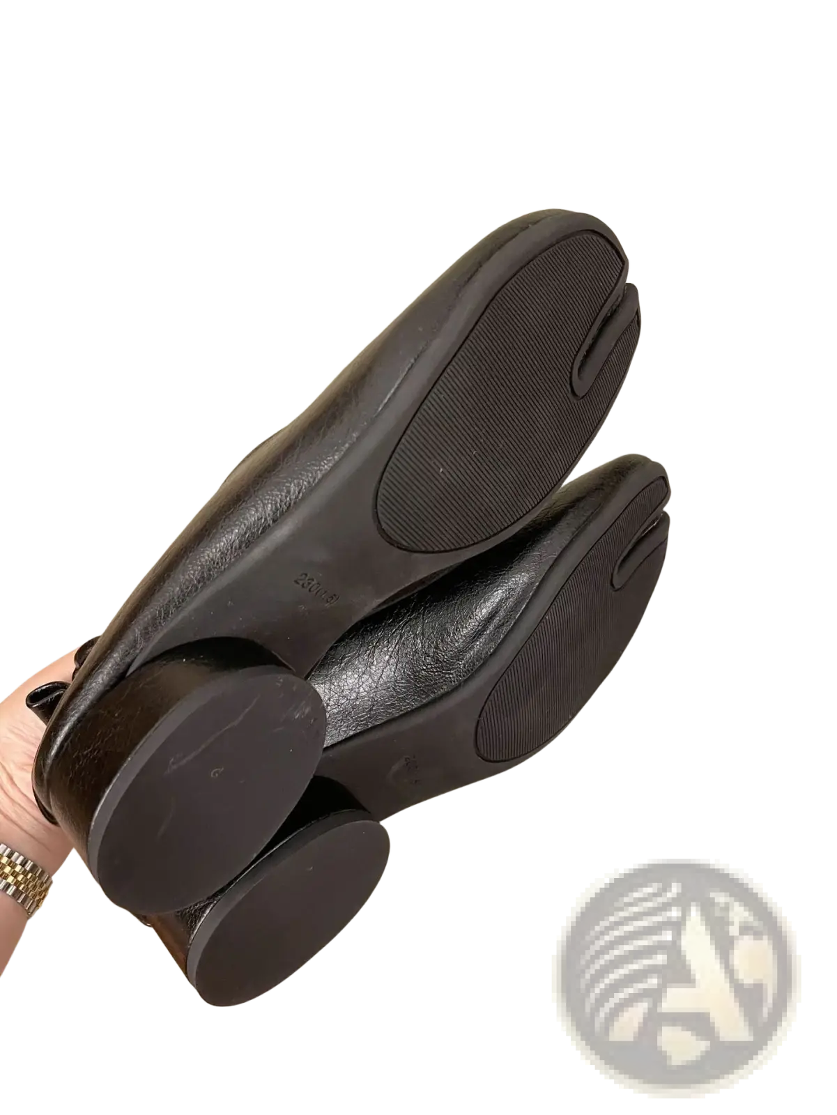Split Toe Tabi Leather Pumps Mid Heel Horseshoe Shoes