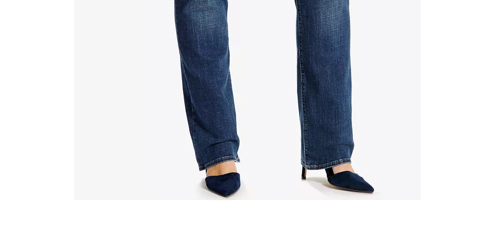 Levi's Women's Plus Size Classic Straight Leg Jean Blue Size 20
