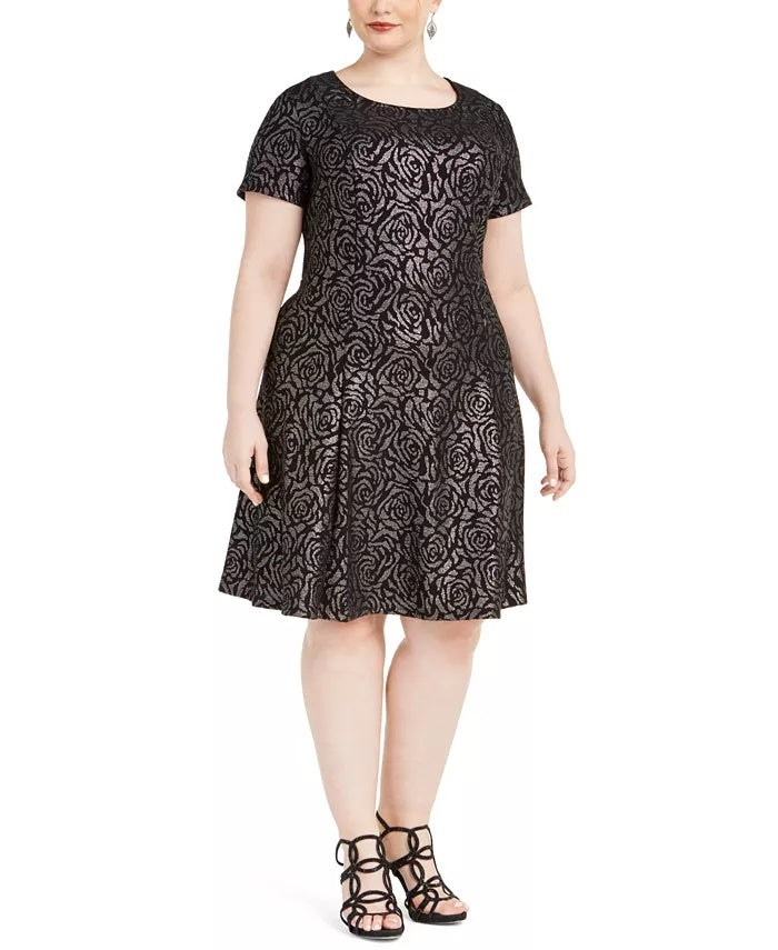 Robbie Bee Women's Plus Metallic Rose Printed Dress Black Size 1X