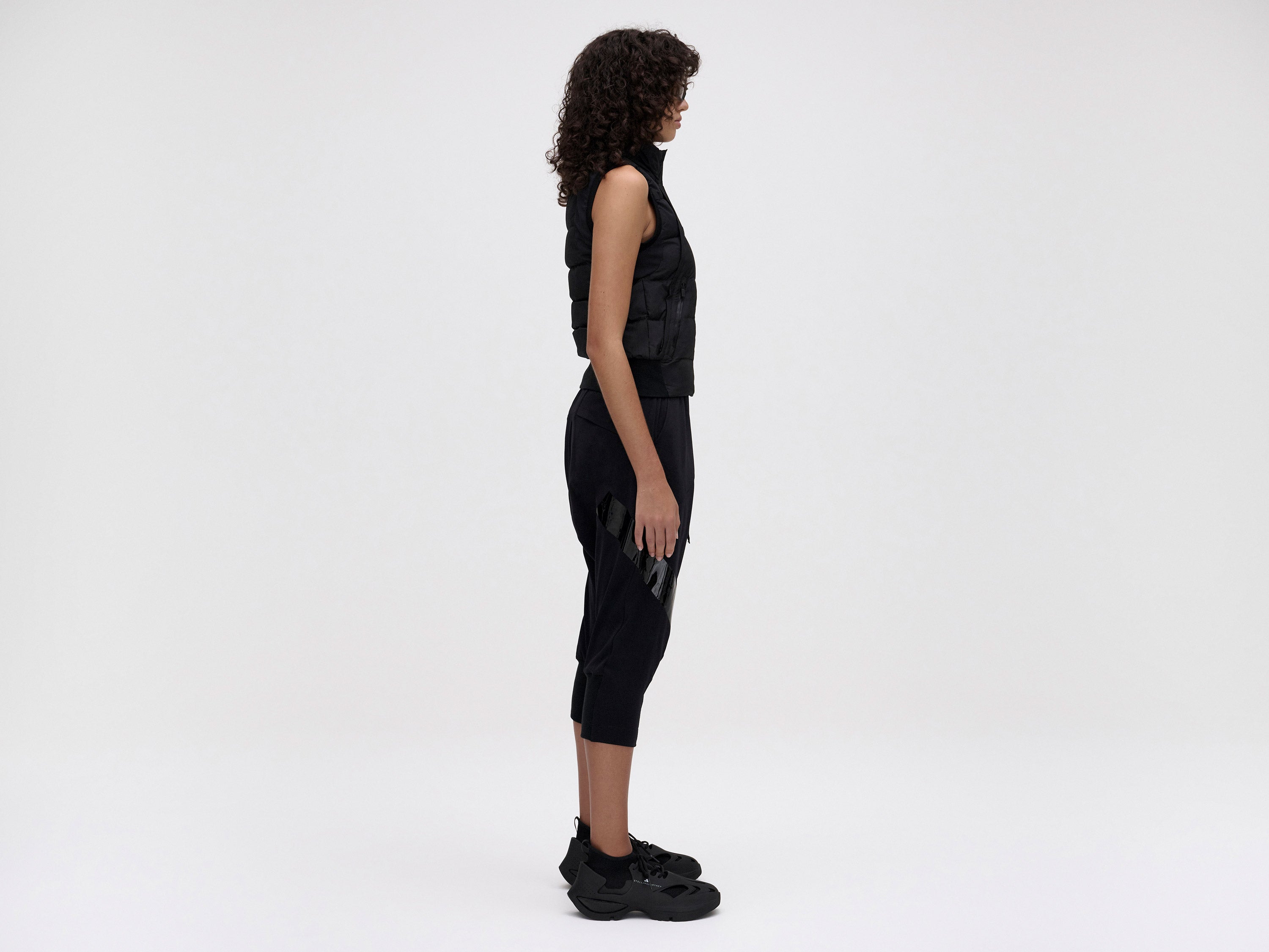 versa-down-jacket-black