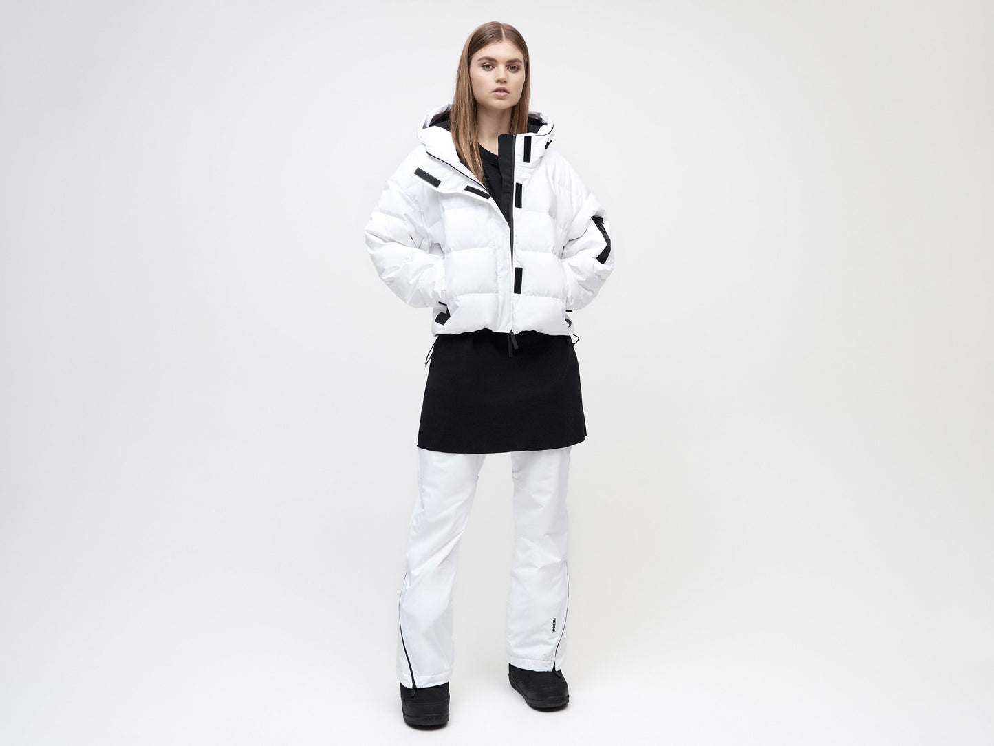 Naswa Puffer Cropped - White