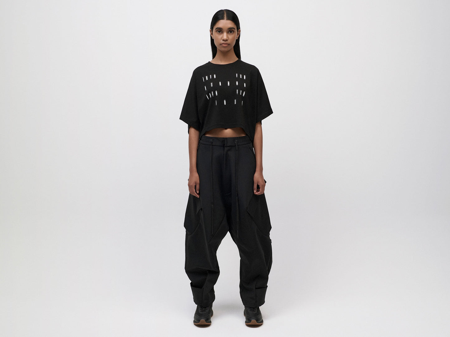 Cropped Tee - Black