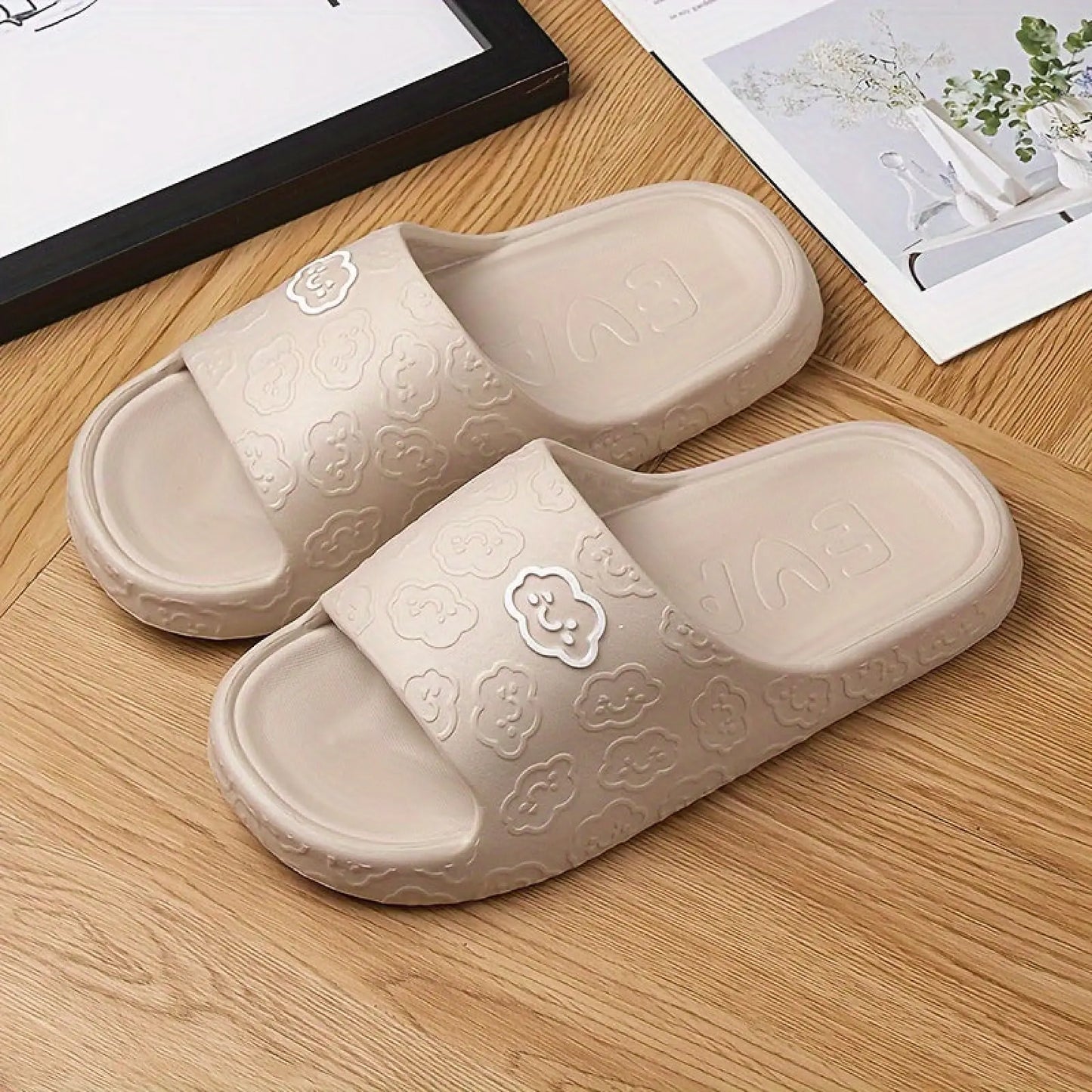 Unisex Non Slip Eva Cloud Slides for Indoor and Outdoor