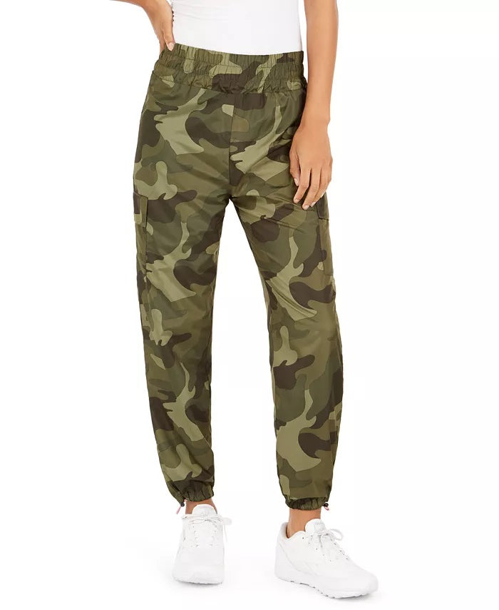 Almost Famous Juniors' Camo-Print Jogger Pants Green Size Small