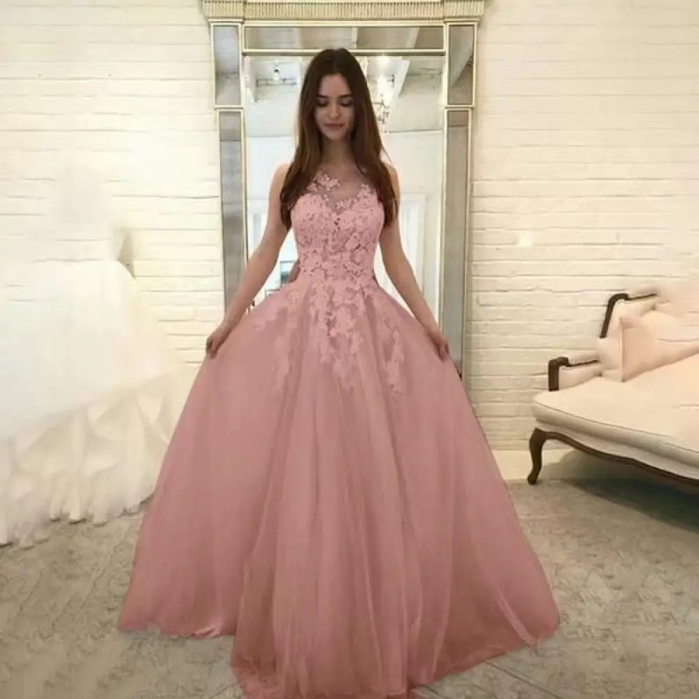 Sleeveless Lace and Tulle Floral Wedding Gown