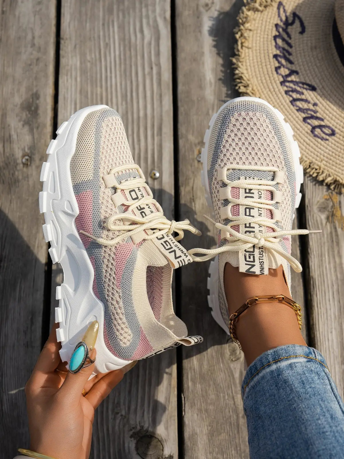 Women's Breathable Flyknit Mesh Lace-up Walking Sneakers