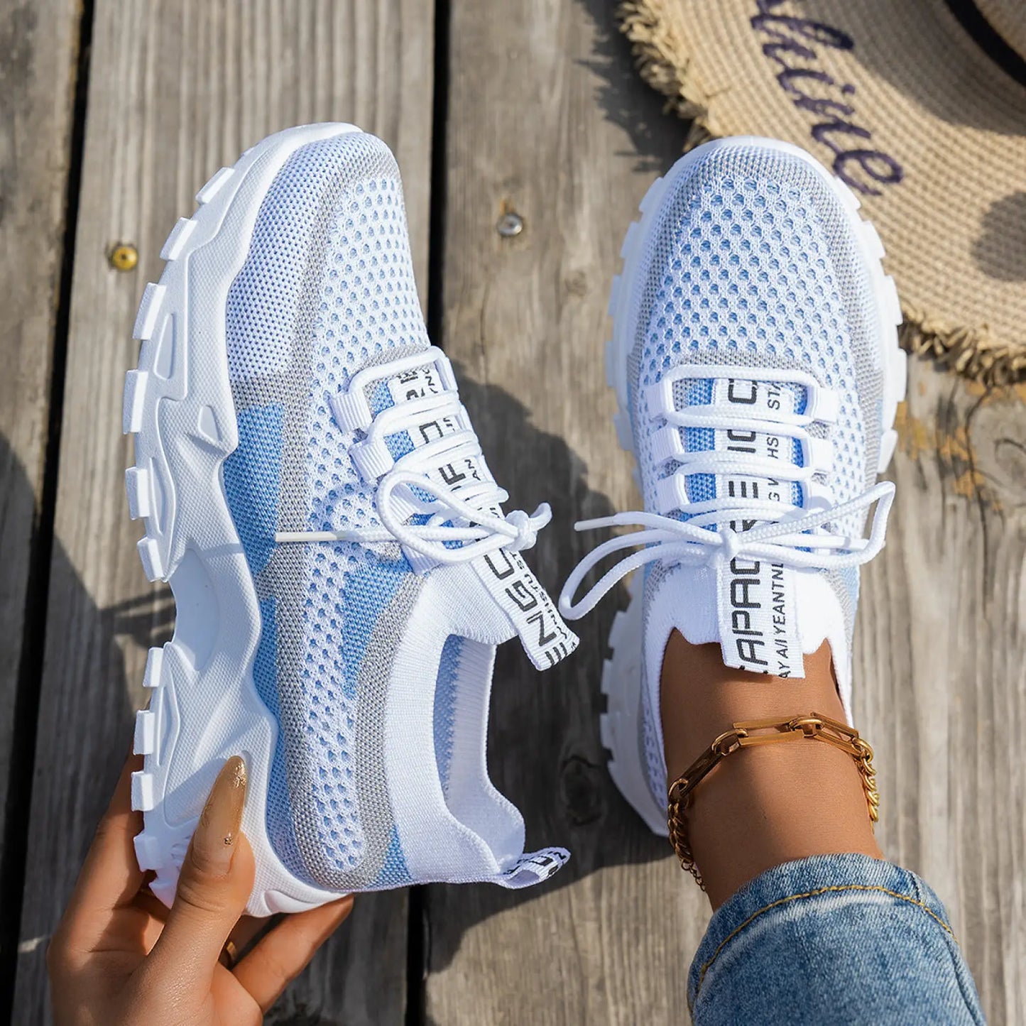 Women's Breathable Flyknit Mesh Lace-up Walking Sneakers